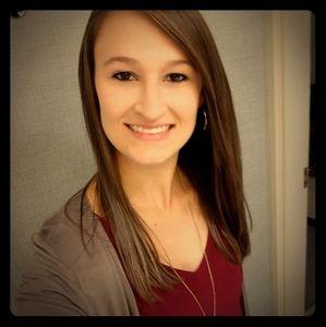 Meet your Posher, Courtney